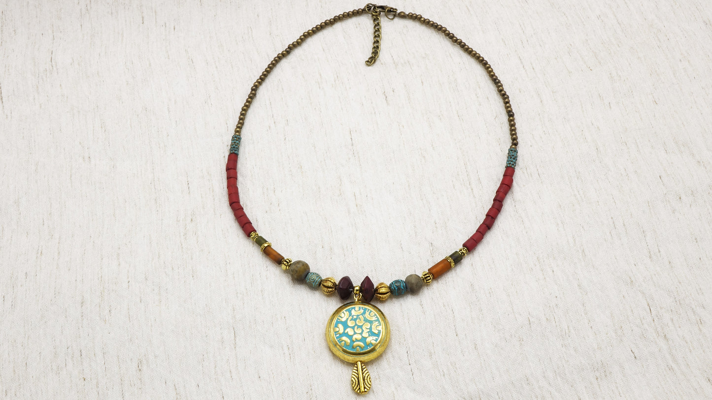 Damask Motif Pendant Necklace