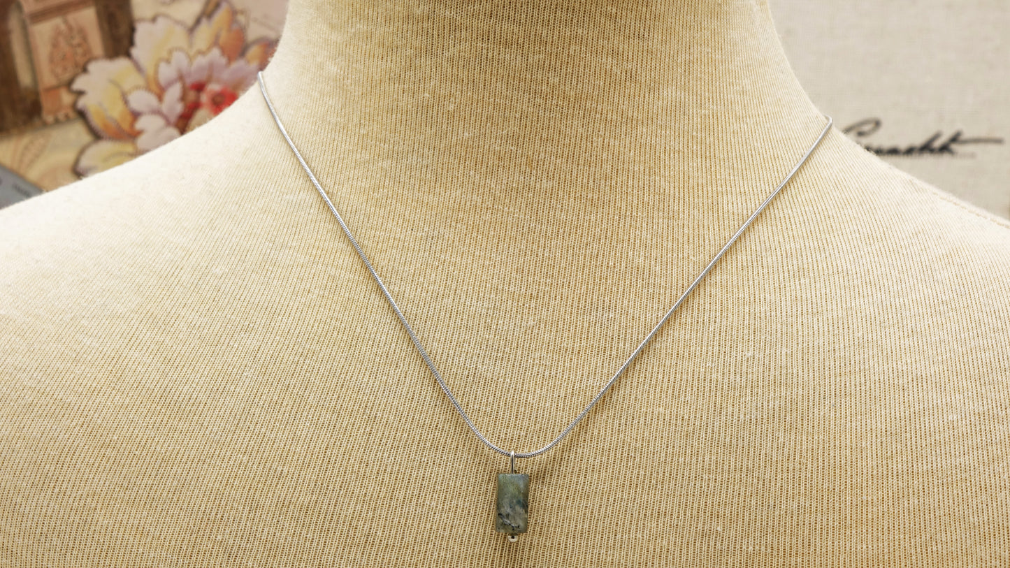 Labradorite Crystal Stone Necklace with Stainless Steel Chain