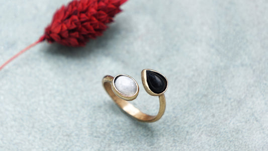 Onyx and Moonstone Double Gemstone Ring