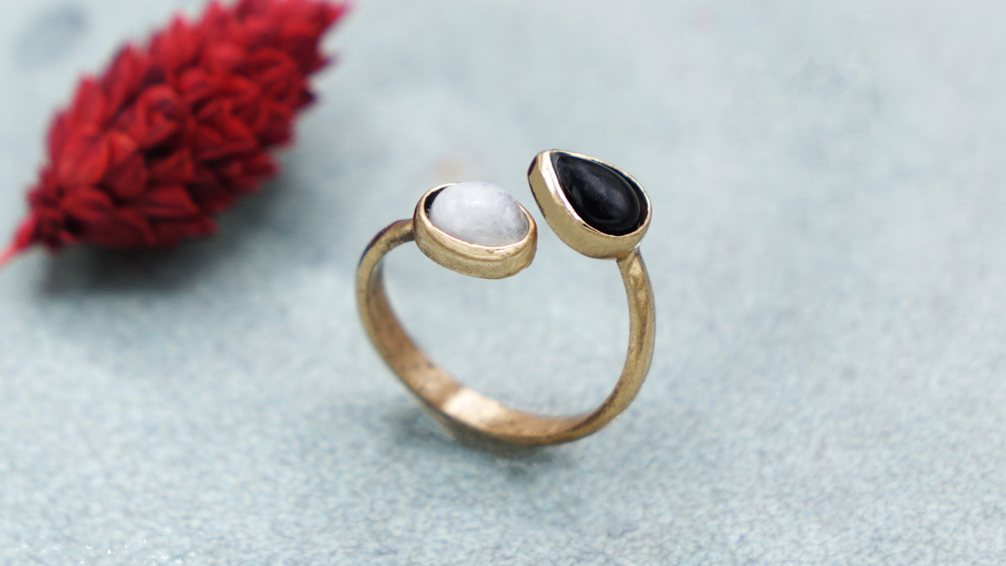 Onyx and Moonstone Double Gemstone Ring