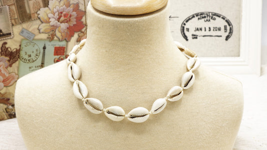 Cowrie Shell Choker Necklace